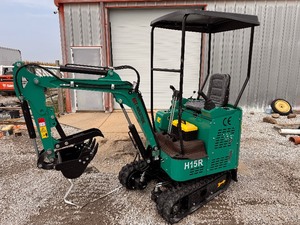 lot 94 image: H15R Mini Excavator