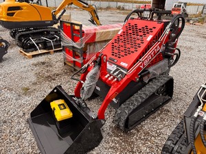 lot 124 image: YSRT14 Skid steer Loder