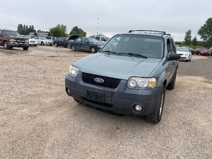 lot 15 image: 2007 Ford Escape