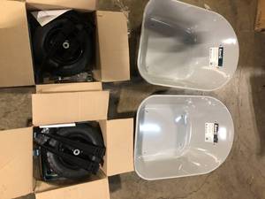 lot 59 image: Lot of Wheelbarrow Missing Parts Customer Returns See Pictures