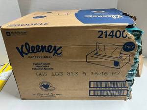 lot 6 image: Kleenex Facial Tissue