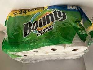 lot 7 image: Bounty Select-A-Size Towels