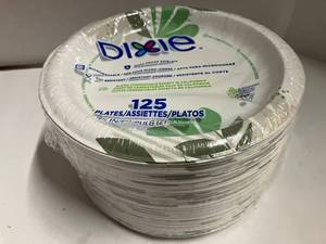 lot 26 image: Dixie Paper Plates