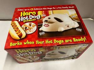 lot 73 image: Hero Hot Dog Steamer
