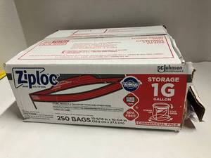 lot 17 image: Ziploc Gallon Bags