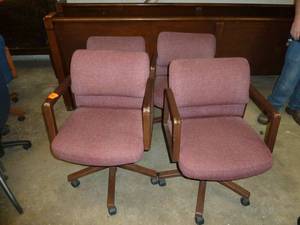 lot 107 image: OakMaroon Swivel Office Chairs x 4