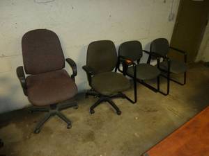lot 113 image: Gray Office Chairs Mixed