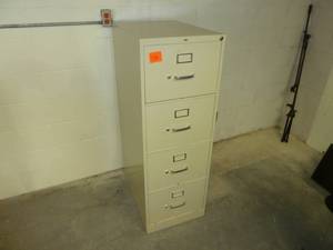 lot 116 image: Steel File Cabinet 4 Drawer