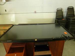 lot 126 image: Lite Touch Screen 77 Diagonal