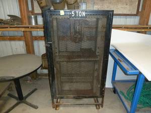 lot 21 image: Hydraulic Press 5 Ton