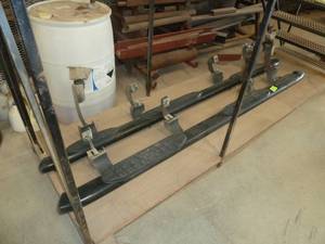 lot 27 image: Westin Nerf Running Boards 8 Long