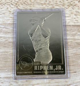 lot 479 image: 2000 Cal Ripken Jr. 22kt Gold MLB Baseball Collectible Card - Baltimore Orioles