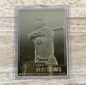 lot 494 image: 2000 Eddie Mathews MLB 22kt Gold Collectible Card Milwaukee Braves