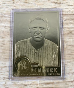 lot 523 image: 2000 Herb Pennock 22kt Gold MLB New York Yankees Baseball Card