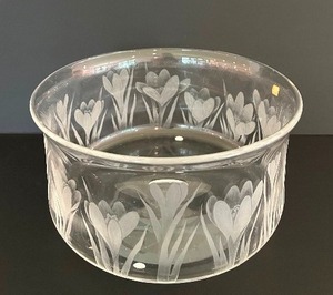 lot 64 image: Vintage Kosta Boda Art Glass Bowl Signed L.BAUER #57481