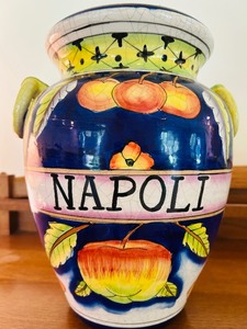 lot 25 image: Colorful Decorative Napoli Vase