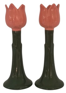 lot 114 image: DR - Pair of 9.5 Inch Tulip Candlesticks with Green Leaf Stems
