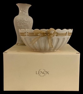 lot 124 image: DR - Lenox Pierced Ribbon Bowl and Embossed Floral Vase Set, 6.5 Inches Tall