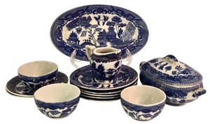 lot 182A image: Petite Blue and White Willow Pattern Tea Set