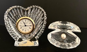 lot 190 image: K - Waterford Crystal Heart Clock and Crystal Oyster Box with Pearl Accent