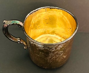 lot 11 image: K - Vintage JW Sterling Silver Baby Cup 1076 with Ornate Handle