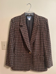 lot 146 image: K - Pendleton Classic Womens Tweed Blazer Size 12