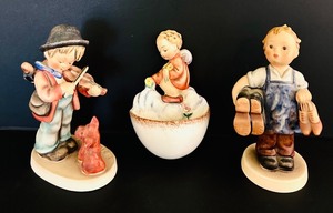 lot 155 image: K - Set of 3 Vintage Goebel Hummel Figurines Germany