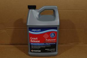 lot 65 image: 1 Gallon Aqua Mix Grout Release