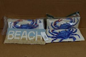 lot 73 image: 4 Beach Themed Throw Pillows