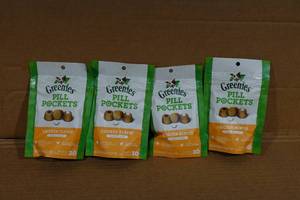 lot 75 image: 4 Greenies Pill Pocket Chicken Flavored Pet Treats