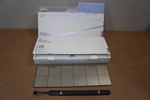 lot 9 image: Lenovo Go Wireless Charging Kit