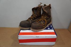 lot 19 image: Thorogood Mens 8 Crazy Horse American Heritage Series Work Boots - Size 12