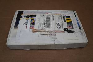 lot 21 image: Show-N-Go Manual Retractable License Plate
