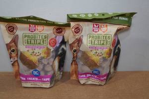 lot 35 image: 2 Boss DogCat Probites Freeze Dried Raw Pork Treats with Tripe