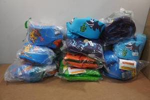 lot 146 image: 10 Body Glove Kids Paddle Pals Life Vests