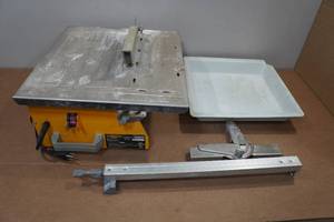 lot 196 image: Work Force Wet Tile Saw