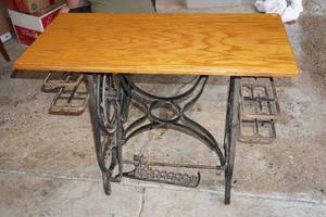 lot 2 image: Antique Household Sewing Table with Cast Iron Base