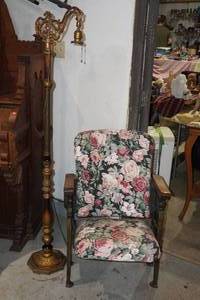 lot 6 image: Antique Theater Chair with Floor Lamp