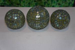 lot 134 image: Set of Three Gazing Balls