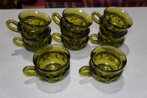 lot 148 image: Set of 8 Glass Mugs