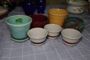 lot 60 image: Assorted Pottery Planters