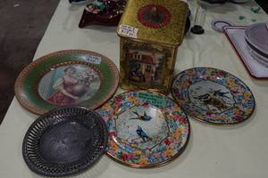 lot 109 image: Metal Plates and Nesting Canisters