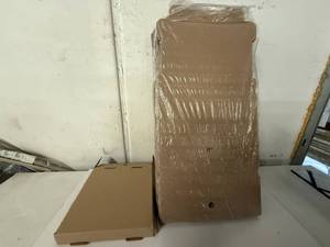 lot 50 image: 25x 12 Boxes