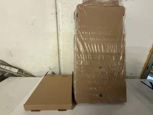 lot 52 image: 25x 12 Boxes