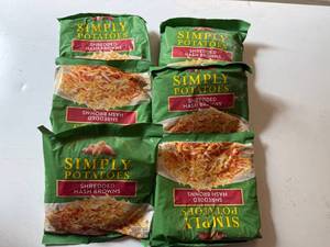 lot 111 image: BB. 6x 1lb4oz Simply Potatoes Shredded Hashbrowns