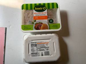 lot 118 image: BB. 2x 3lbs Jennie.O Ground Turkey