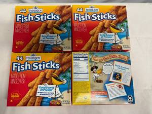 lot 139 image: G. 4x 44ct FisherBoy Fish Sticks
