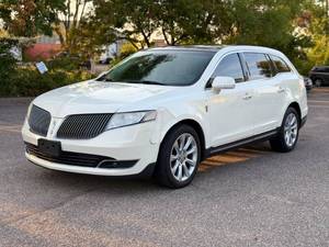 lot 8 image: 2013 LINCOLN MKT ECOBOOST All Wheel Drive (NO RESERVE)