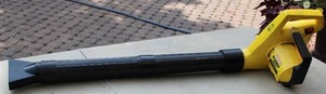 lot 4 image: Paramount PB350 Leaf Blower Vacuum