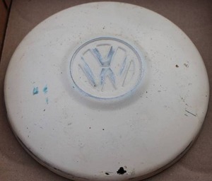 lot 15 image: Vintage VW Hubcap Volkswagen